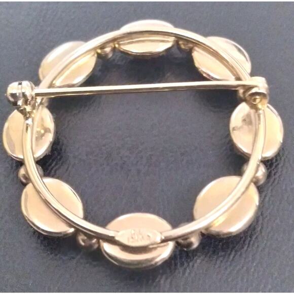 K L Brooch Egyptian Revival Style Scarab Shape Stones Marked 12K G. F. Goldtone - Picture 4 of 8